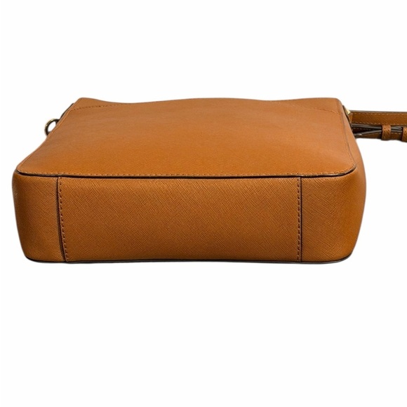 Michael Kors Jet Set Travel Large Brown Saffiano Leather Bag - Picture 7 of 14